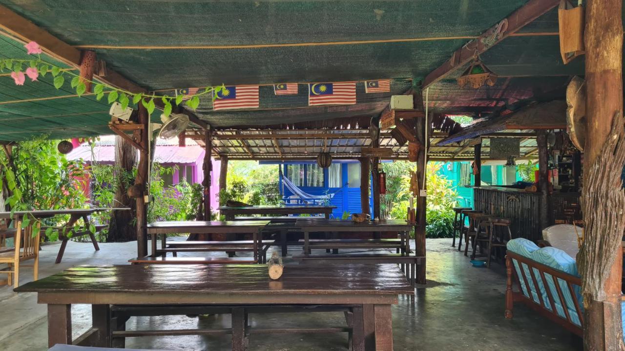 Gecko Guesthouse Pantai Cenang  Kültér fotó