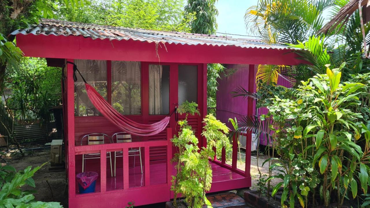 Gecko Guesthouse Pantai Cenang  Kültér fotó