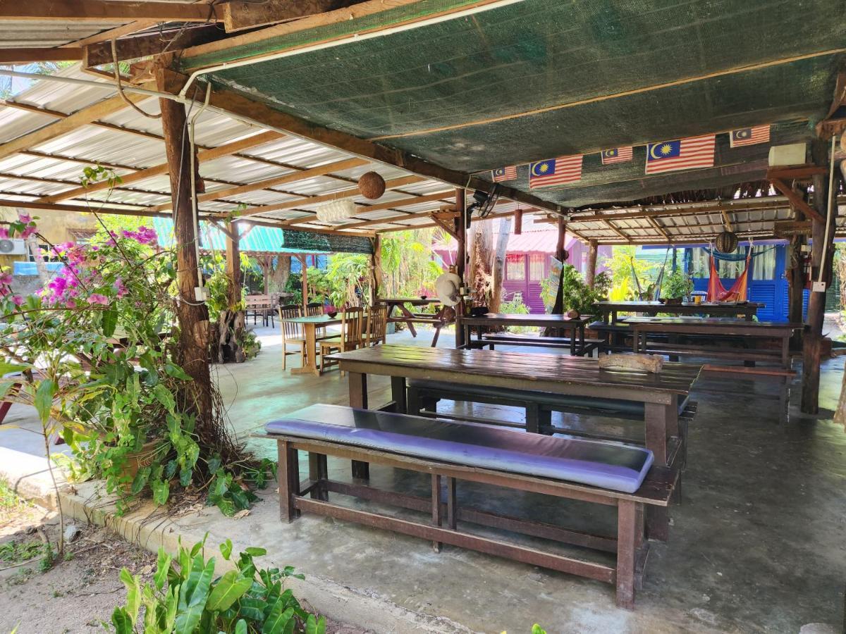 Gecko Guesthouse Pantai Cenang  Kültér fotó