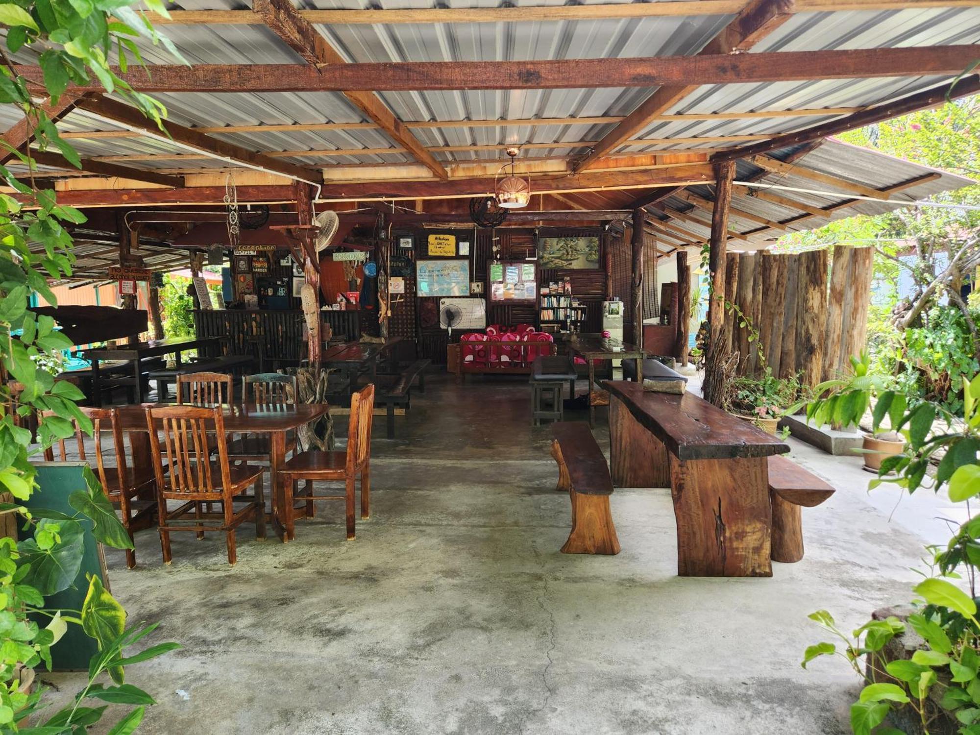 Gecko Guesthouse Pantai Cenang  Kültér fotó