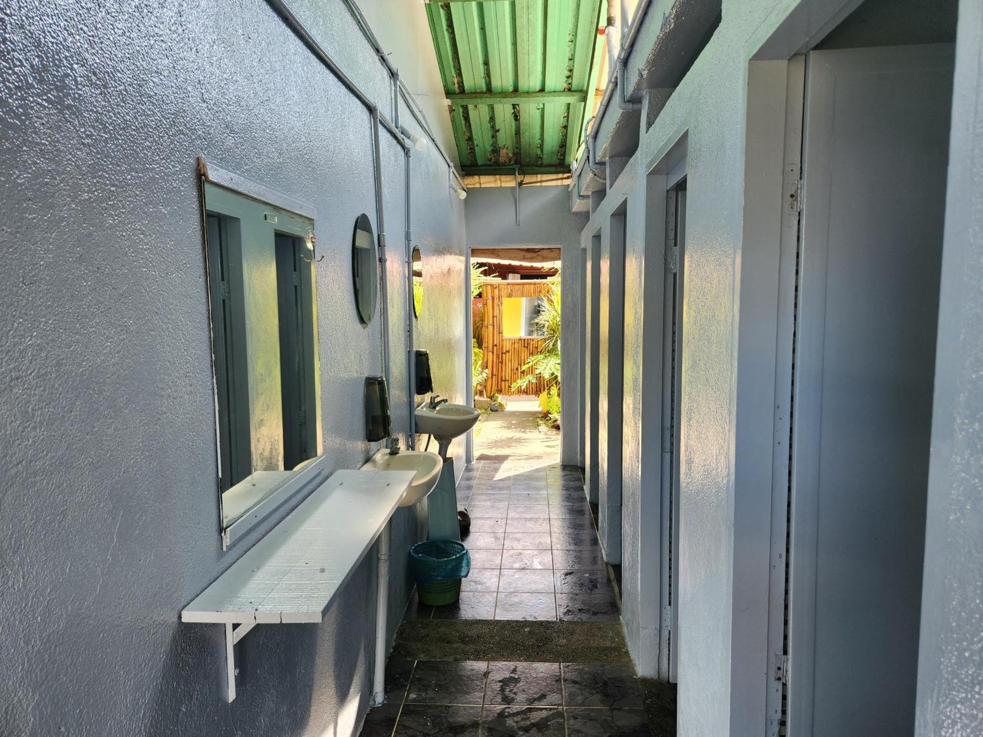 Gecko Guesthouse Pantai Cenang  Kültér fotó