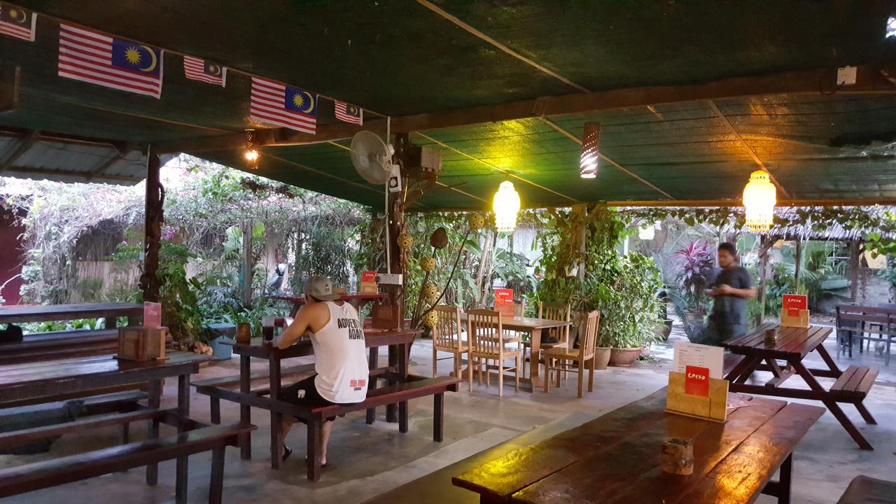 Gecko Guesthouse Pantai Cenang  Kültér fotó