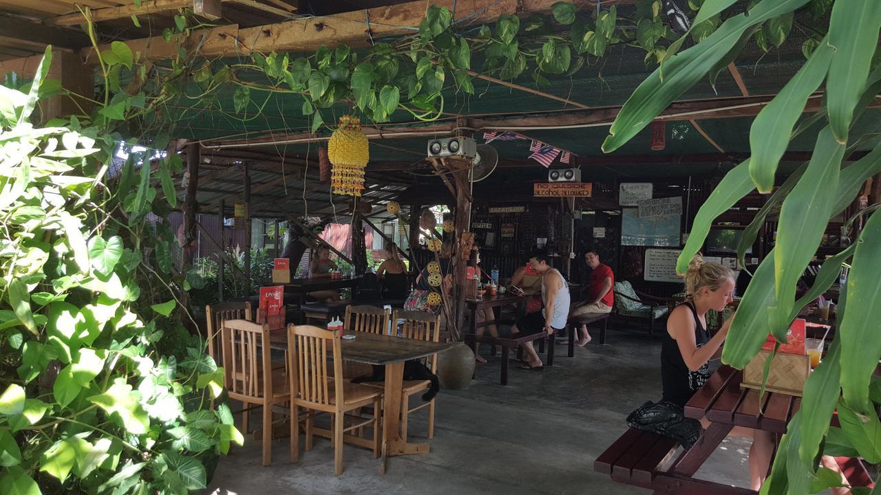Gecko Guesthouse Pantai Cenang  Kültér fotó
