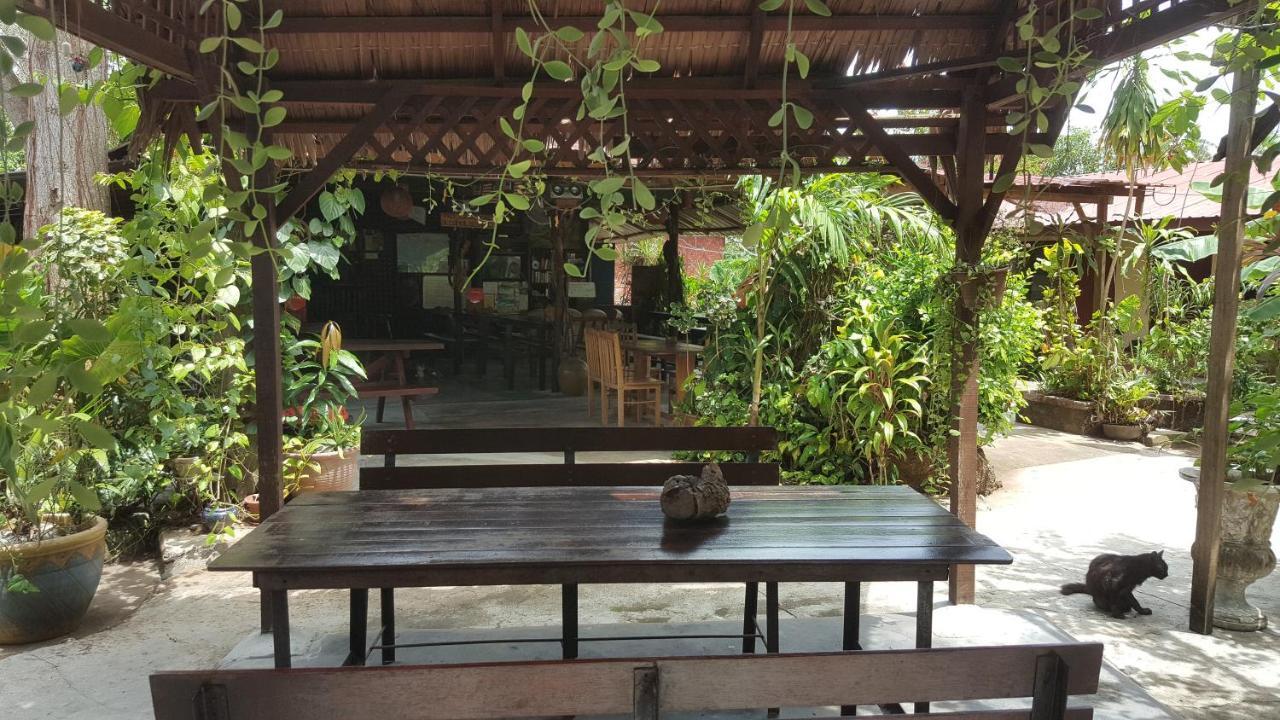 Gecko Guesthouse Pantai Cenang  Kültér fotó